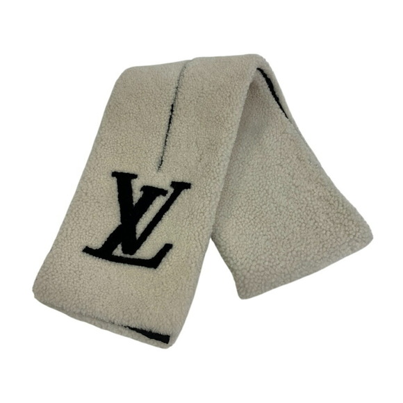 LOUIS VUITTON White Scarf - Picture 1 of 10